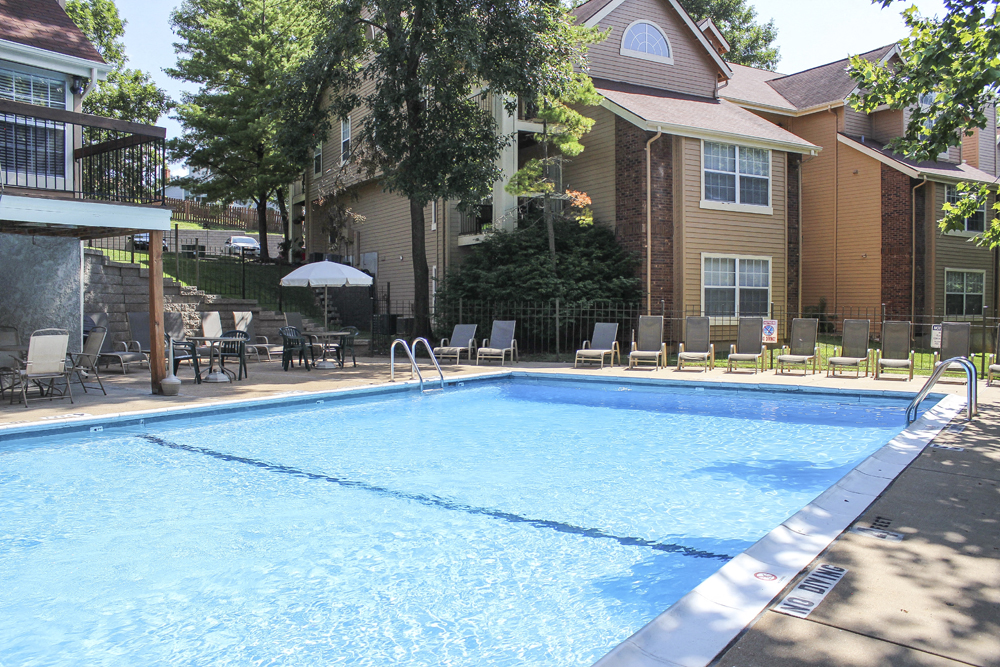 Hunter's Ridge Apartments in Oakville, MO